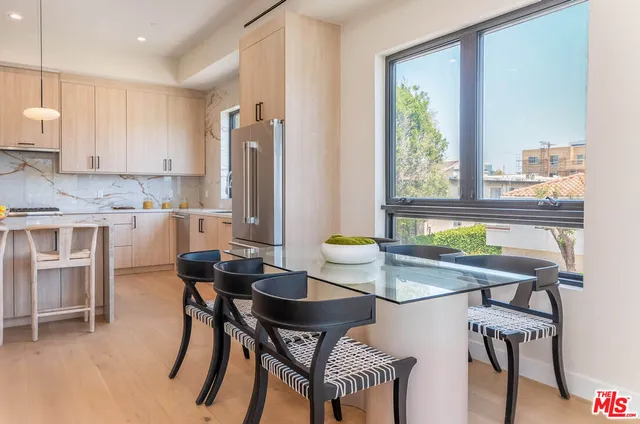 $2,595,000 | 1863 Barry Avenue, Los Angeles, CA 90025