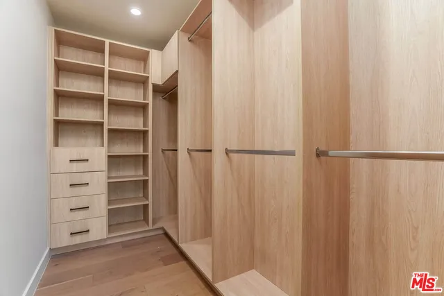 $2,595,000 | 1863 Barry Avenue, Los Angeles, CA 90025