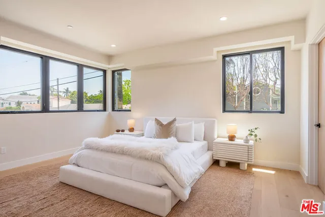 $2,595,000 | 1863 Barry Avenue, Los Angeles, CA 90025