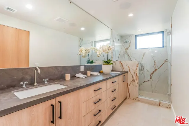 $2,595,000 | 1863 Barry Avenue, Los Angeles, CA 90025