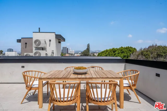 $2,595,000 | 1863 Barry Avenue, Los Angeles, CA 90025