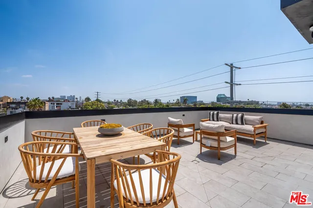 $2,595,000 | 1863 Barry Avenue, Los Angeles, CA 90025