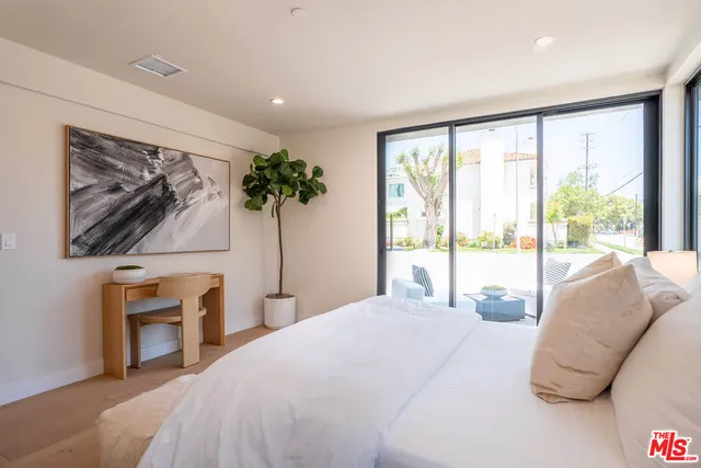$2,595,000 | 1863 Barry Avenue, Los Angeles, CA 90025