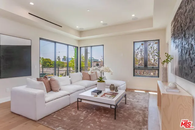 $2,595,000 | 1863 Barry Avenue, Los Angeles, CA 90025