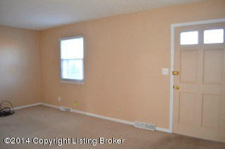 10577 Vigo Road Bagdad, KY 40003 - Photo 5 of 21 Entry and Living Room space with neutral paint and carpet