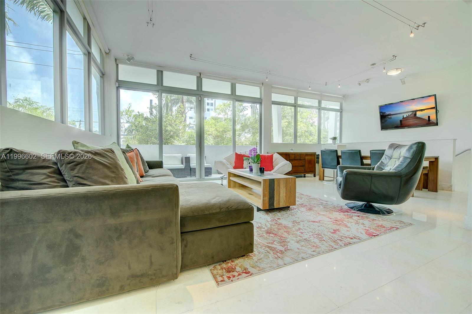 1577 Bay Road, Unit 201 Miami Beach, FL 33139 - Photo 10 of 36 Photo 10