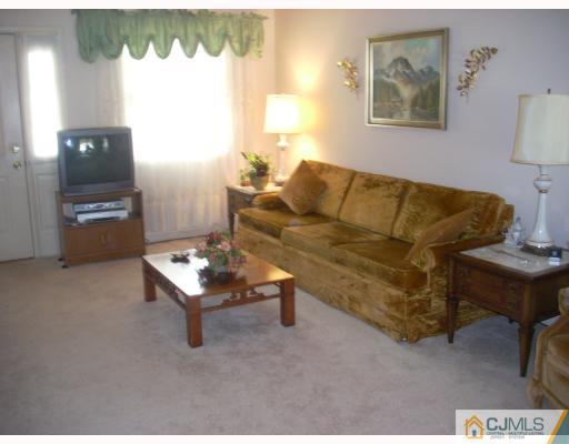 86 Preston Road Colonia, NJ 07067 - Photo 2 of 4 Gallery Image 2