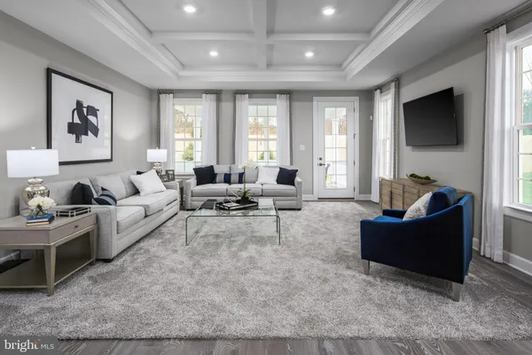 $999,990 | 5405 Pondview Lane, Ellicott City, MD 21043