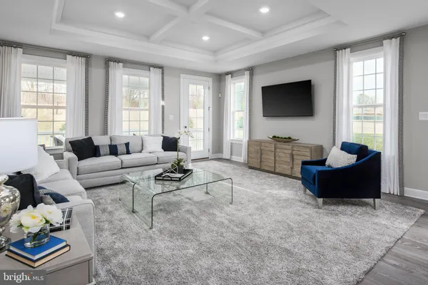 $999,990 | 5405 Pondview Lane, Ellicott City, MD 21043