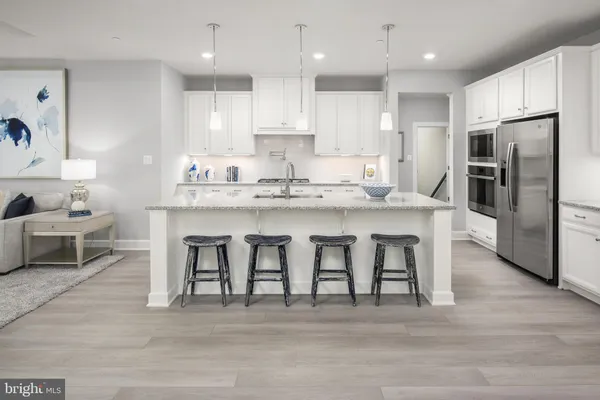 $999,990 | 5405 Pondview Lane, Ellicott City, MD 21043