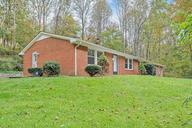 $339,950 | 5225 Pitzer Road, Hardy, VA 24101