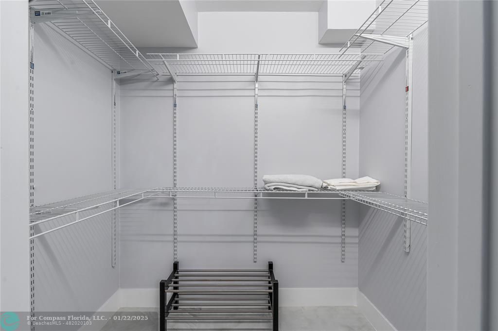 9523 South Hollybrook Lake Drive, Unit 102 Pembroke Pines, FL 33025 - Photo 19 of 63 a bathroom with a shower