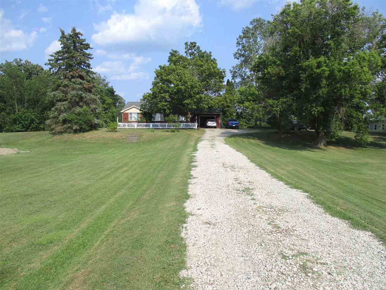 6697 South Durand Road Durand, MI 48429 - Photo 1 of 47