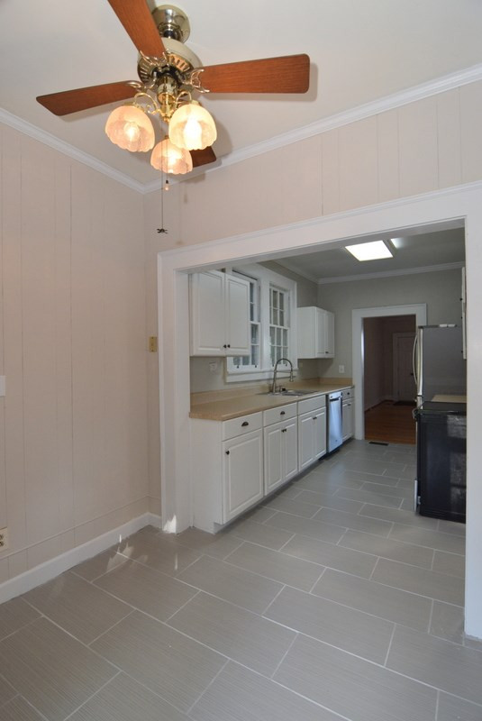 1407 Hickman Road Augusta, GA 30904 - Photo 11 of 42 Kitchen