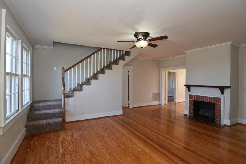 1407 Hickman Road Augusta, GA 30904 - Photo 3 of 42 Living Room