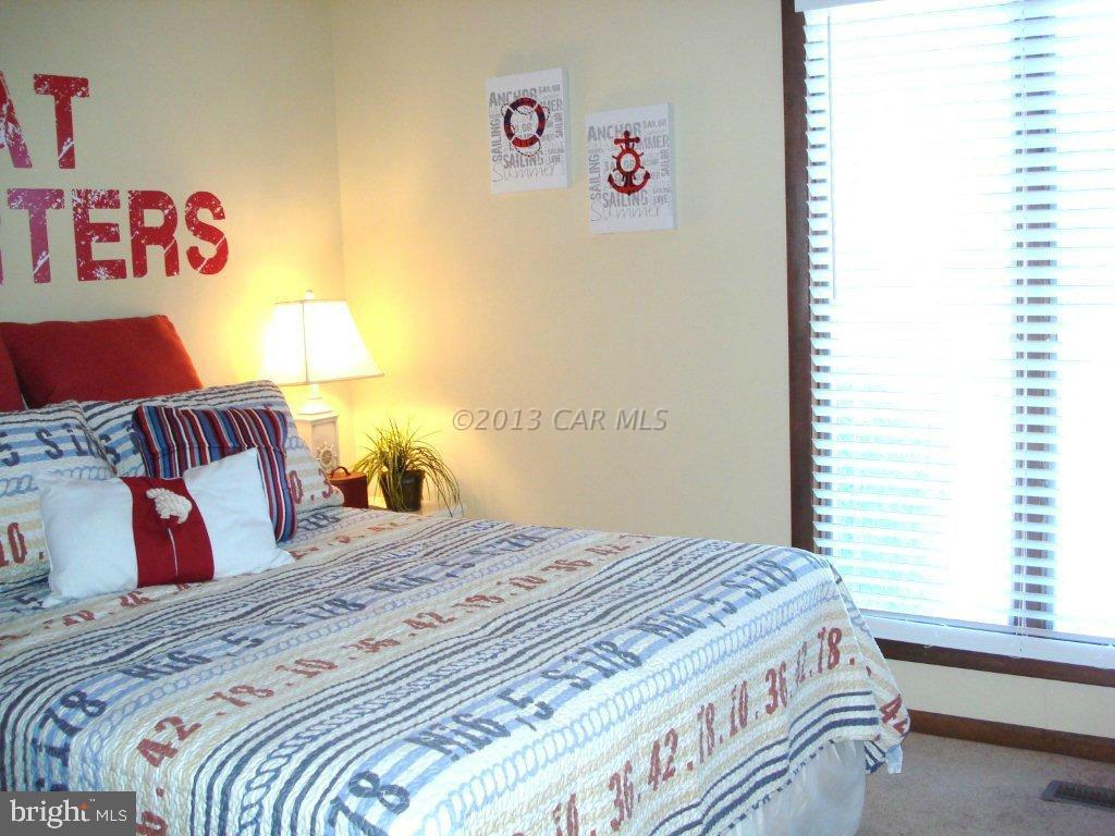 724 South Surf Road, Unit C Ocean City, MD 21842 - Photo 18 of 23 Gallery Image 18