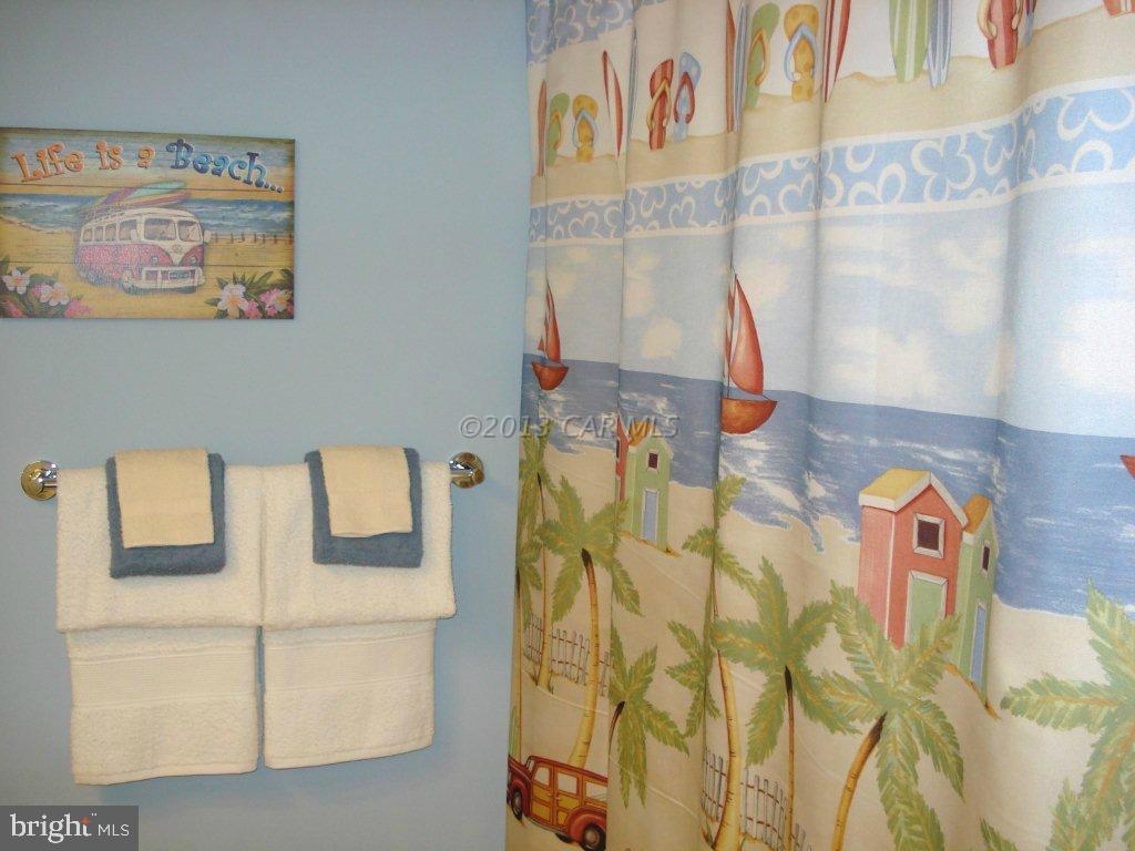 724 South Surf Road, Unit C Ocean City, MD 21842 - Photo 20 of 23 Gallery Image 20