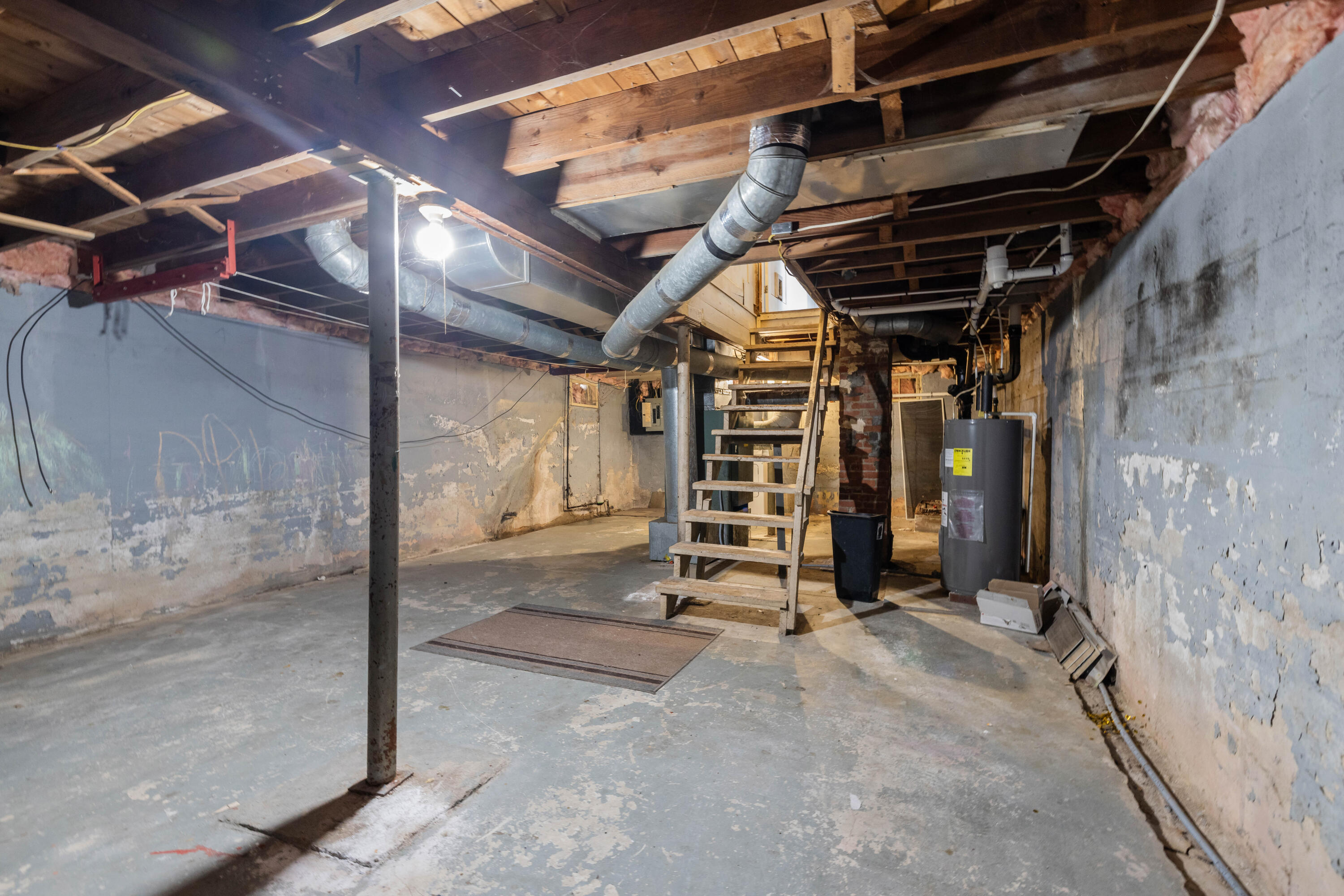 174 Spring Street Lewiston, ME 04240 - Photo 15 of 22 3G0A0227