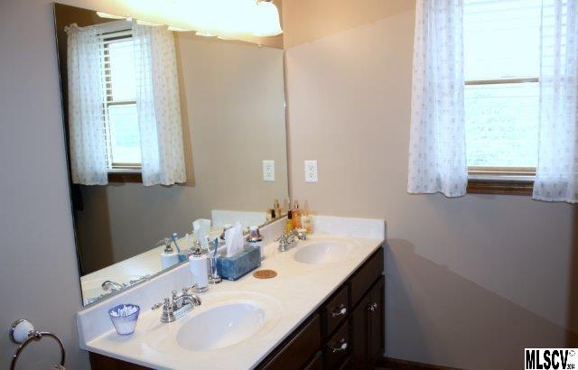 5255 Pittstown Road Hickory, NC 28602 - Photo 8 of 25 Gallery Image 8