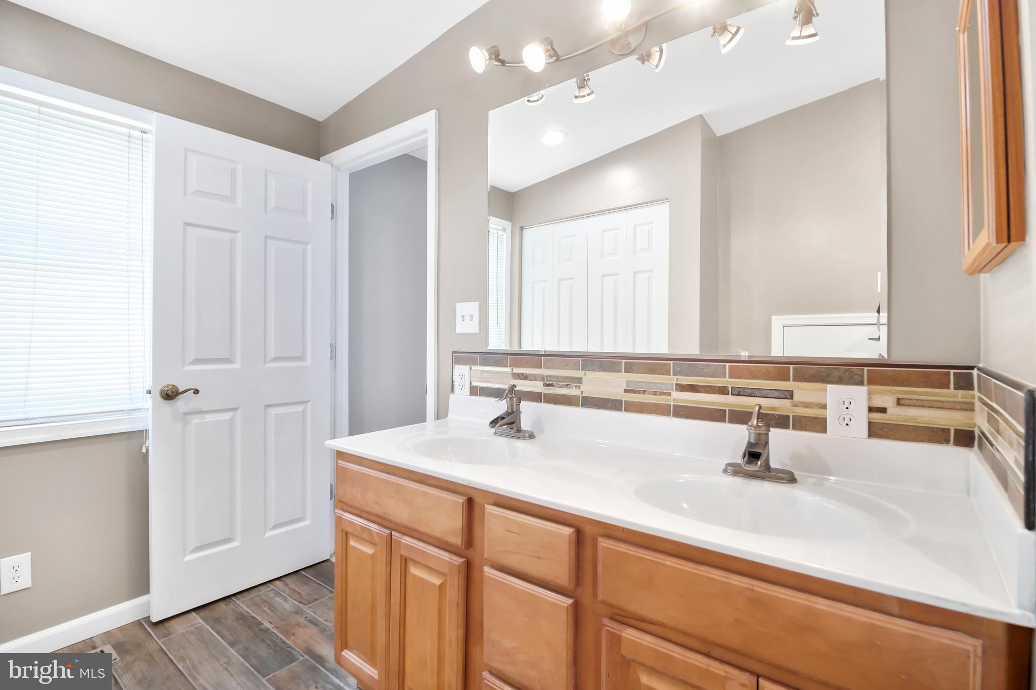 8104 Murray Point Road Dundalk, MD 21222 - Photo 23 of 44 En Suite w/ Double Sinks