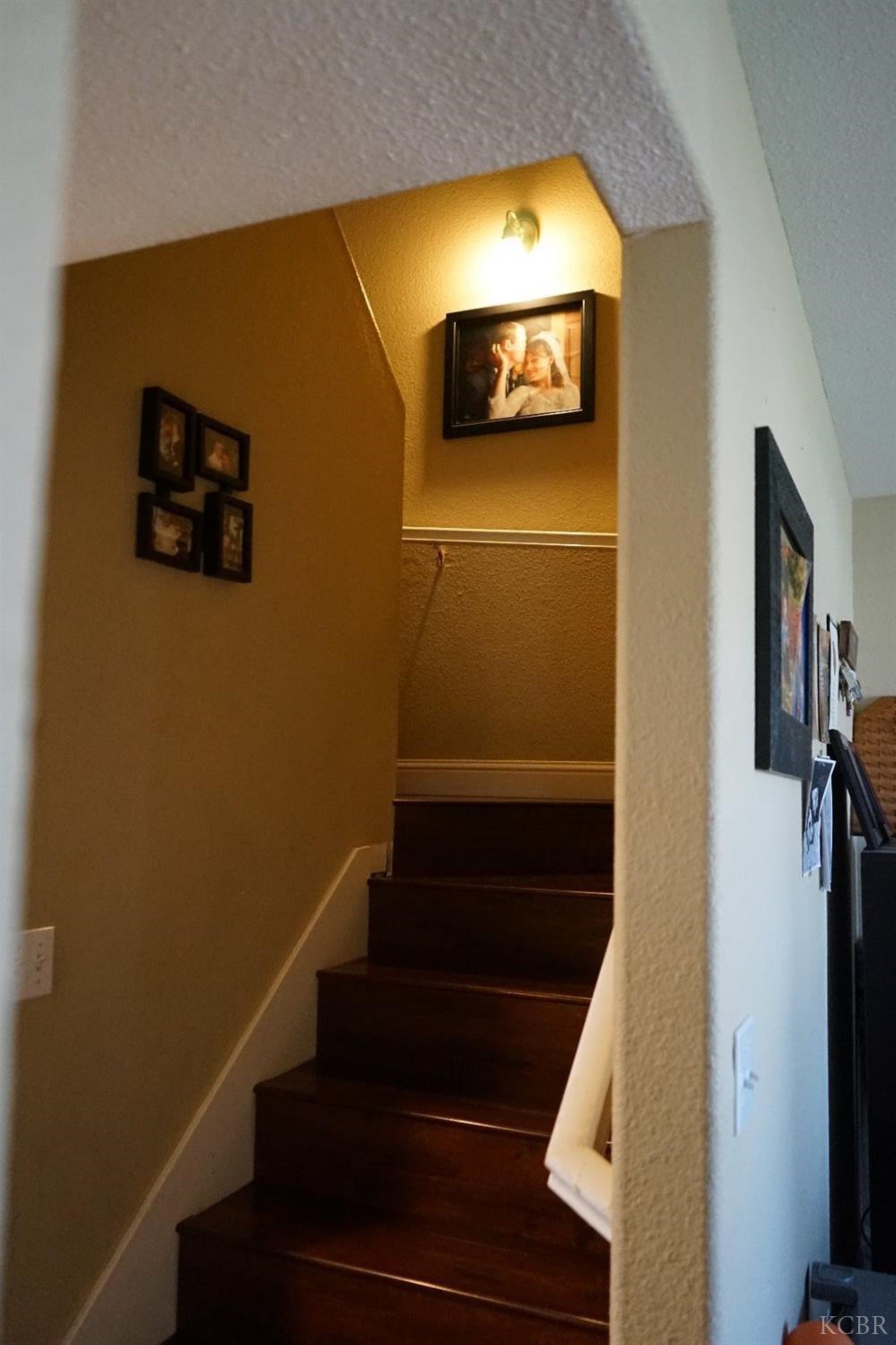 2442 Ranier Way Hanford, CA 93230 - Photo 4 of 18 Gallery Image 4