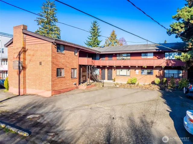 $1,750,000 | 2014 Southwest 152nd Street, Burien, WA 98166