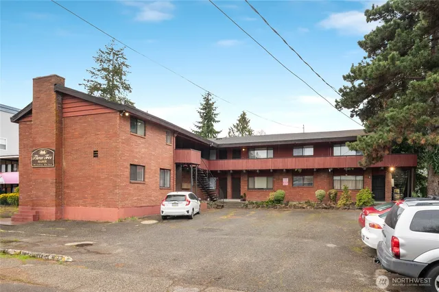 $1,750,000 | 2014 Southwest 152nd Street, Burien, WA 98166