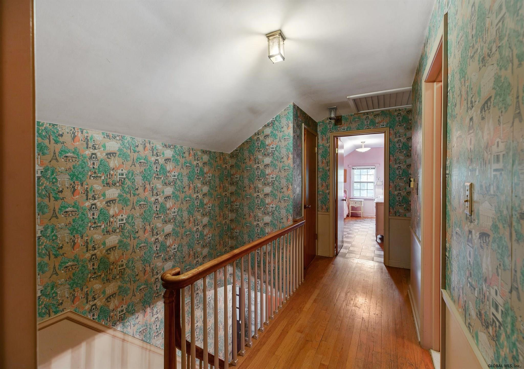 827 Jamaica Road Schenectady, NY 12309 - Photo 23 of 37 Photo 23