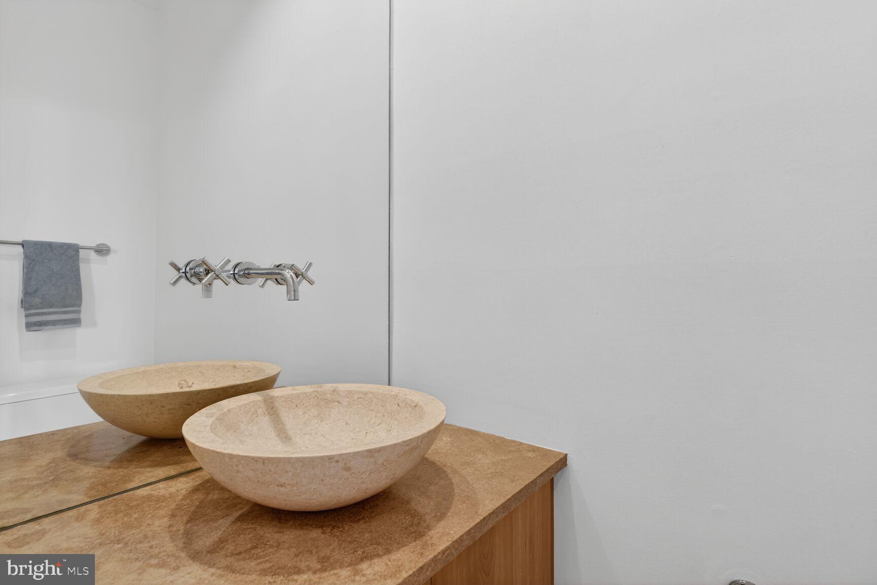 3540 Reservoir Road Northwest Washington, DC 20007 - Photo 8 of 25 Convenient main level powder room