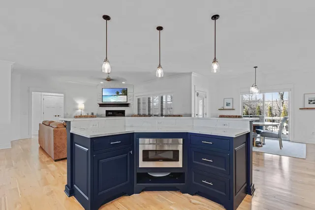 $1,275,000 | 833 Red Hawk Drive, Walworth, WI 53184