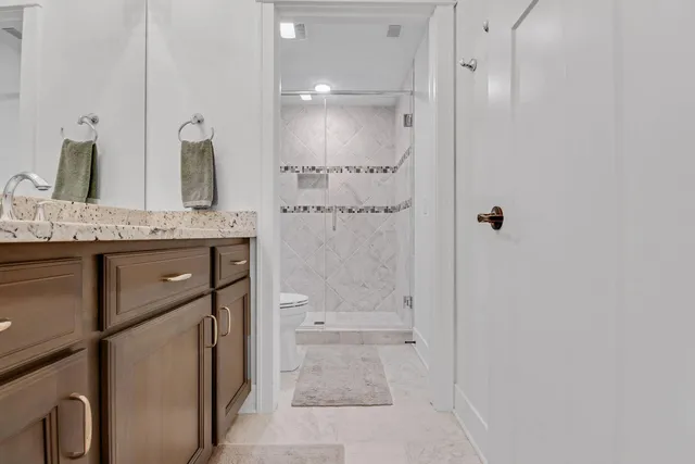 $1,275,000 | 833 Red Hawk Drive, Walworth, WI 53184