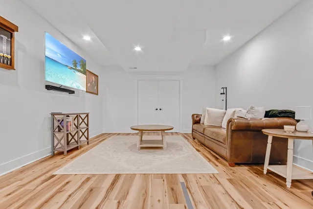 $1,275,000 | 833 Red Hawk Drive, Walworth, WI 53184