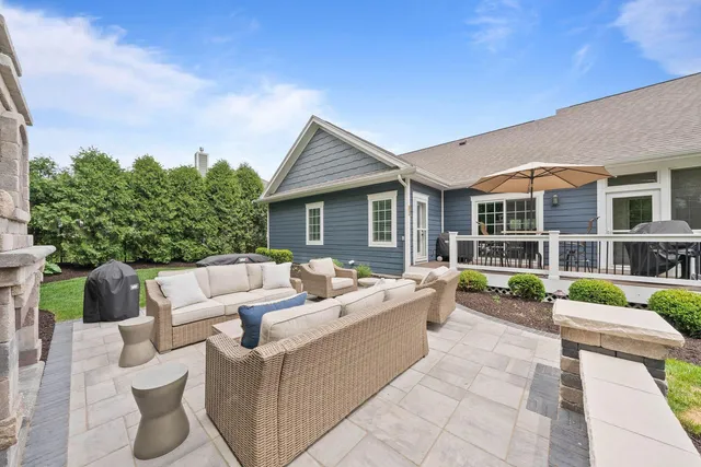 $1,275,000 | 833 Red Hawk Drive, Walworth, WI 53184