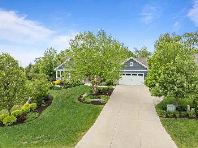 $1,275,000 | 833 Red Hawk Drive, Walworth, WI 53184