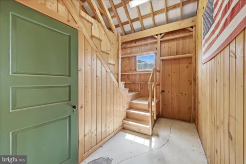 $2,899,000 | 16076 Berlin Turnpike, Purcellville, VA 20132