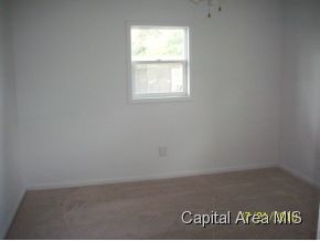 5205 Bates Road New Berlin, IL 62670 - Photo 7 of 10