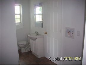 5205 Bates Road New Berlin, IL 62670 - Photo 8 of 10