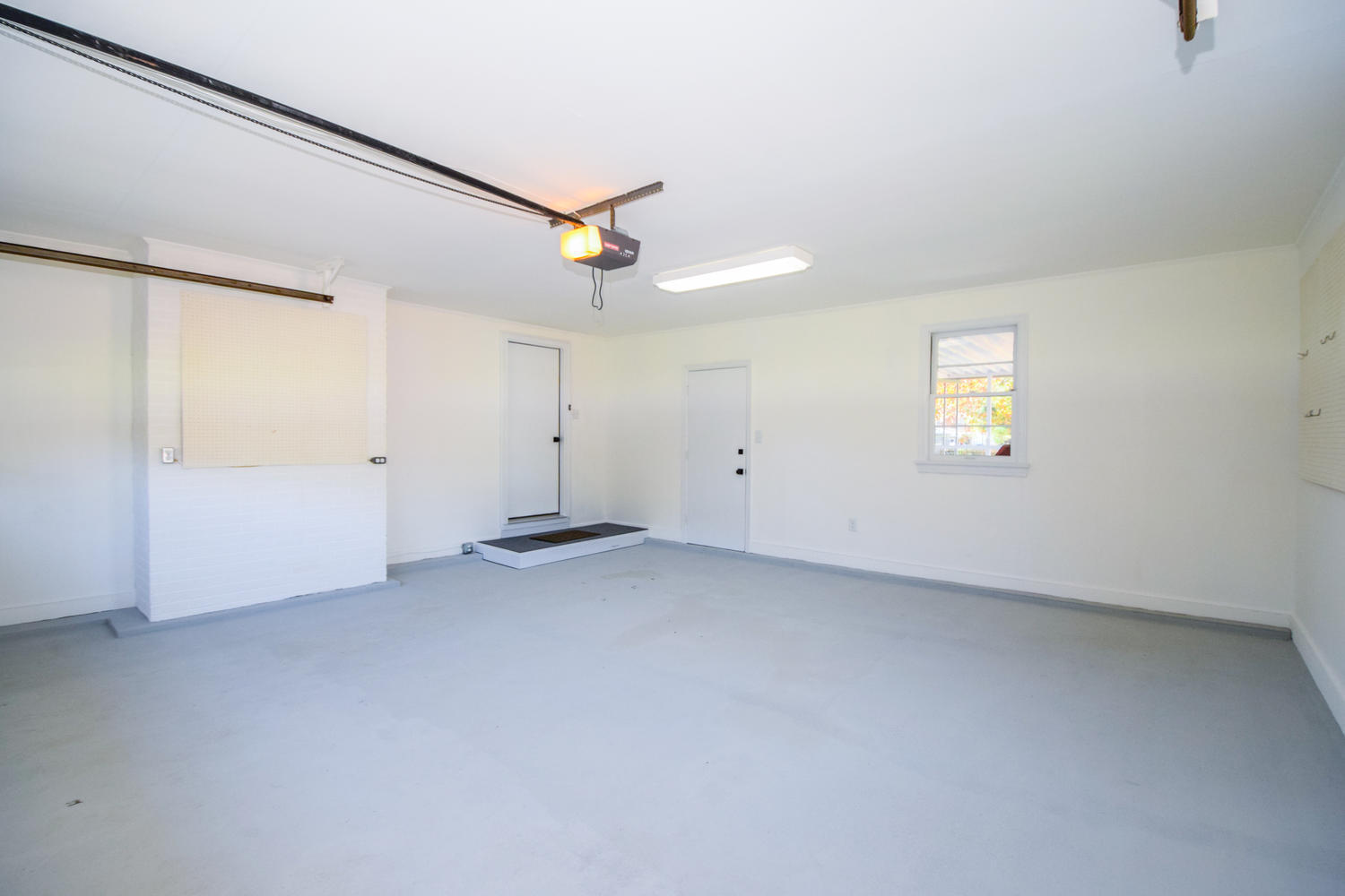 2017 Darlington Road Southwest Roanoke, VA 24018 - Photo 23 of 38 2017 Darlington Rd SW Roanoke-large-023-