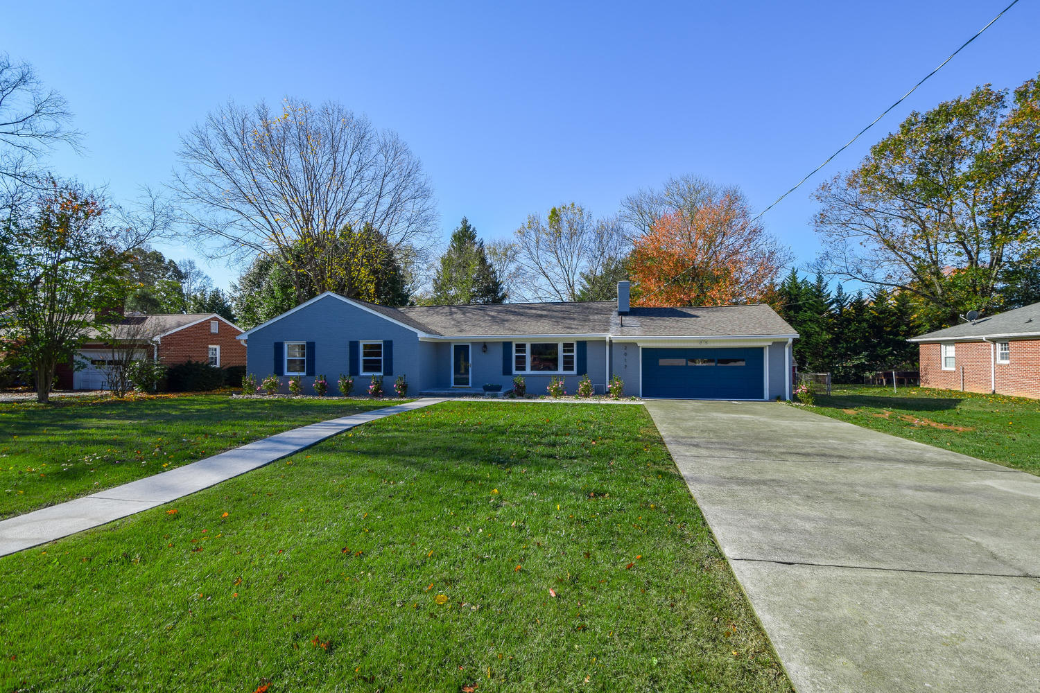 2017 Darlington Road Southwest Roanoke, VA 24018 - Photo 27 of 38 2017 Darlington Rd SW Roanoke-large-027-
