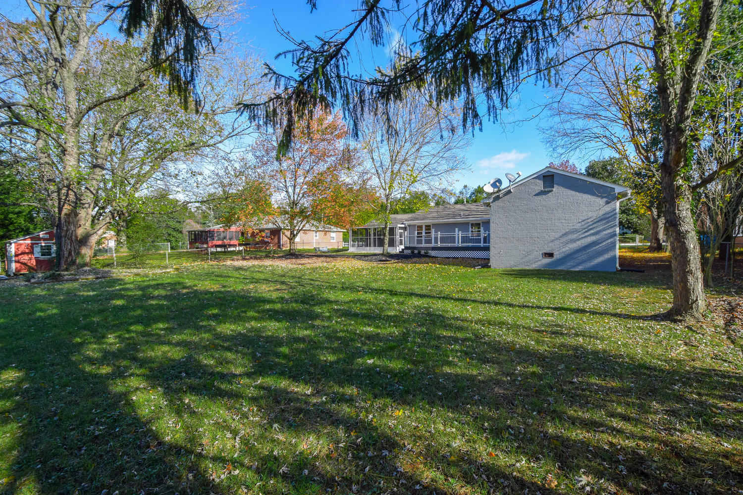 2017 Darlington Road Southwest Roanoke, VA 24018 - Photo 33 of 38 2017 Darlington Rd SW Roanoke-large-033-