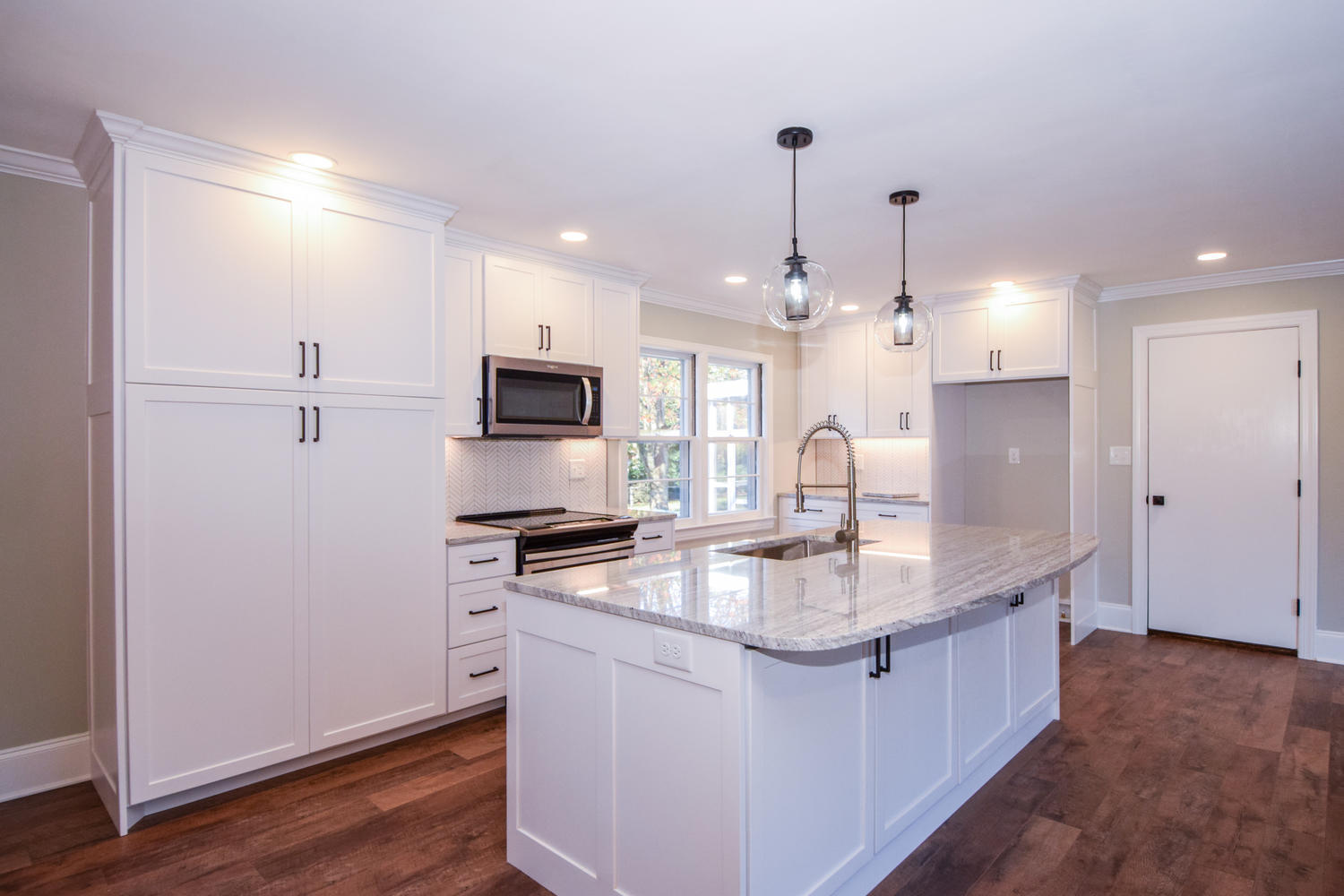 2017 Darlington Road Southwest Roanoke, VA 24018 - Photo 8 of 38 2017 Darlington Rd SW Roanoke-large-008-