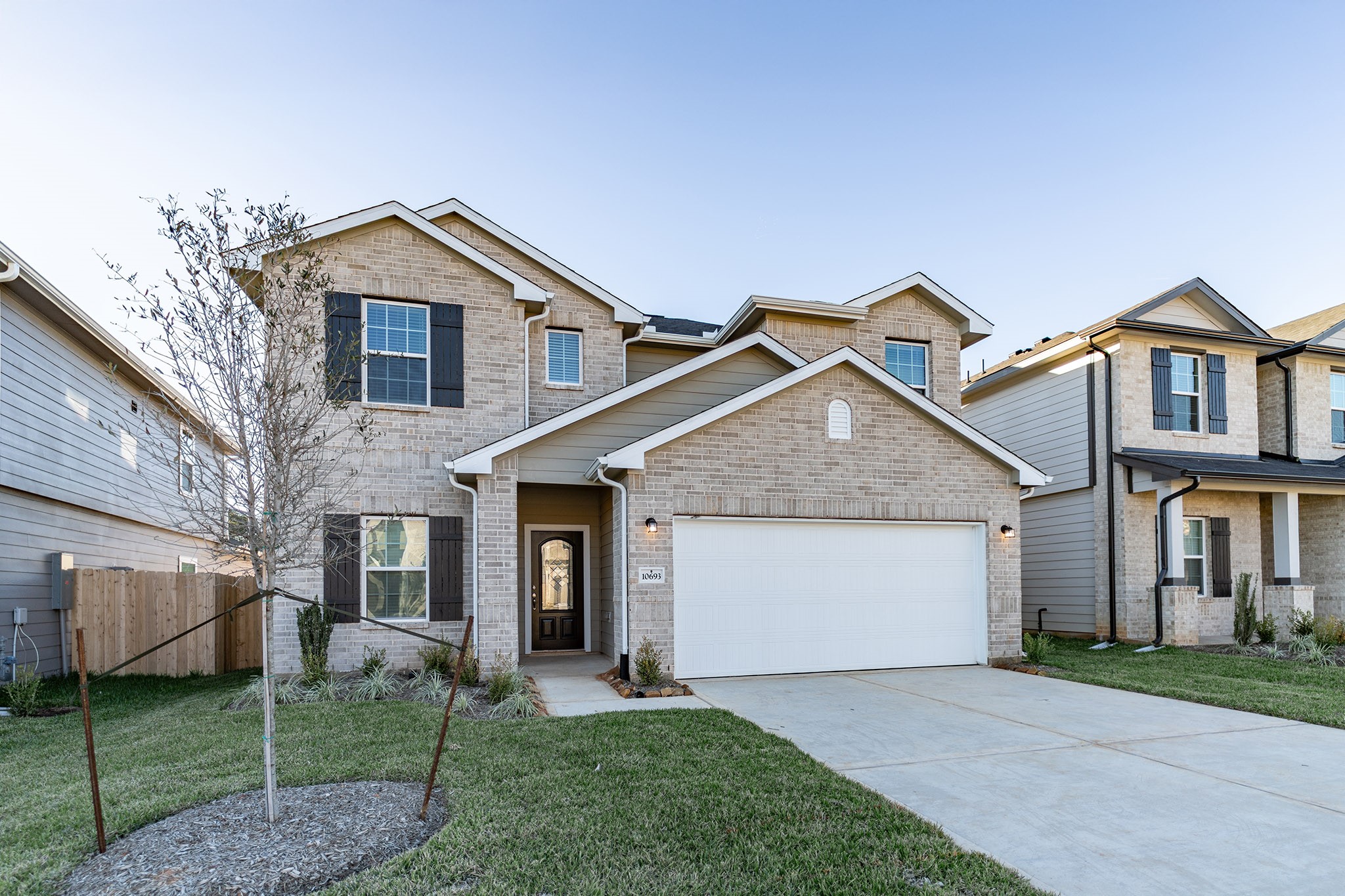 10693 Altitude Way Conroe, TX 77303 - Photo 3 of 37