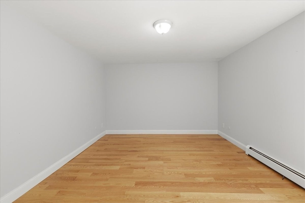 165 R Chestnut Street, Unit 2 Foxboro, MA 02035 - Photo 28 of 41