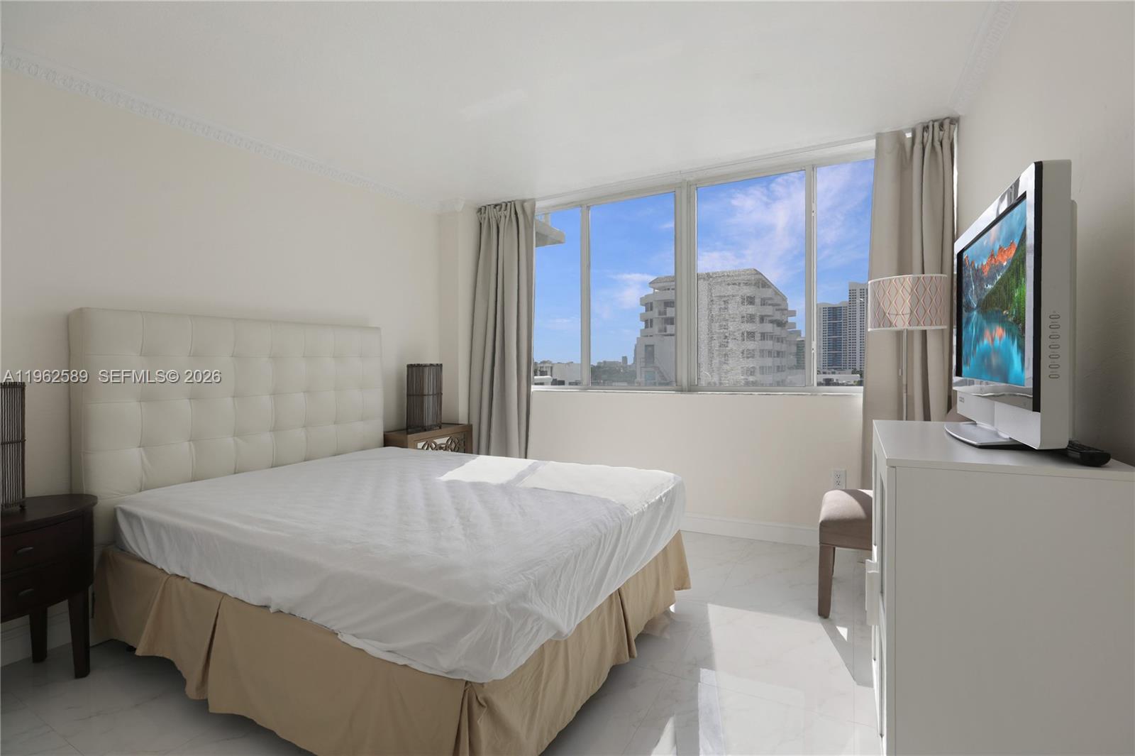 1345 Lincoln Road, Unit 1003 Miami Beach, FL 33139 - Photo 13 of 17