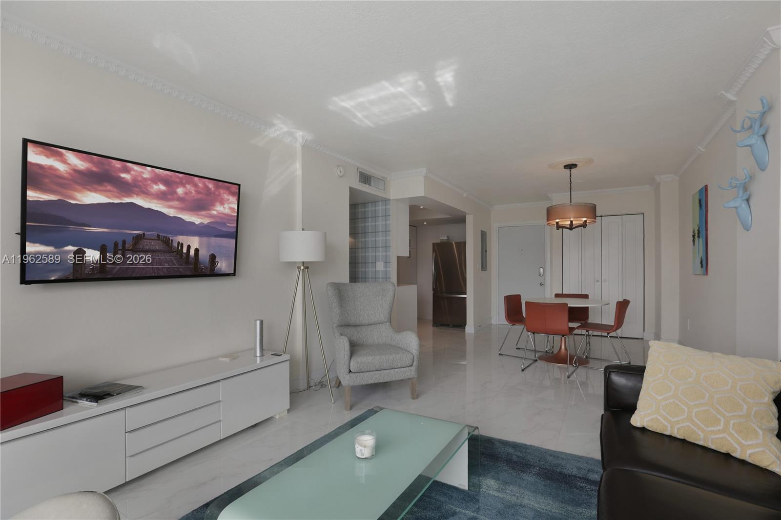 1345 Lincoln Road, Unit 1003 Miami Beach, FL 33139 - Photo 5 of 17