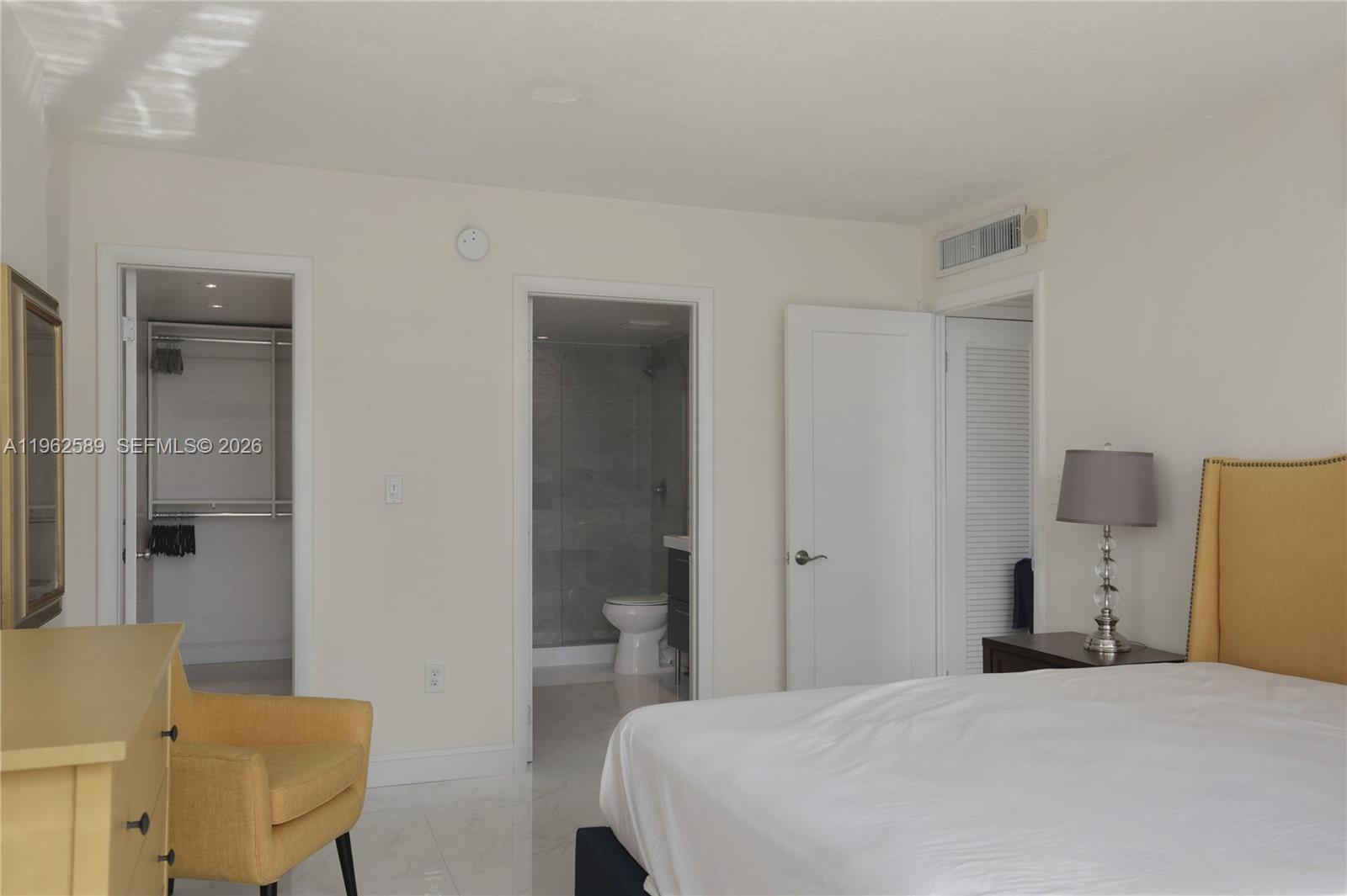 1345 Lincoln Road, Unit 1003 Miami Beach, FL 33139 - Photo 10 of 17