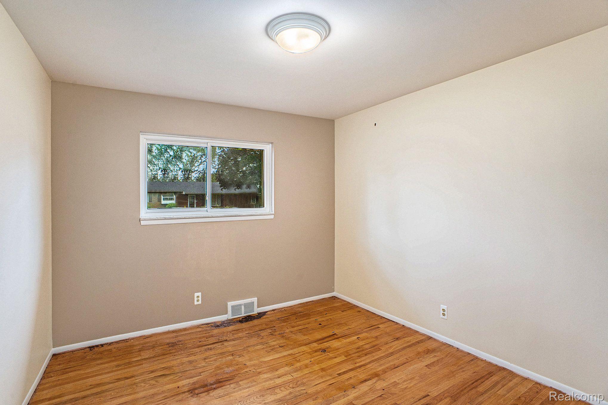 5666 Gibbing Road Utica, MI 48317 - Photo 15 of 20 Gallery Image 15