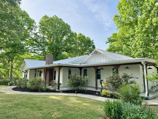 $725,000 | 7120 Wallace Road, Fairview, TN 37062