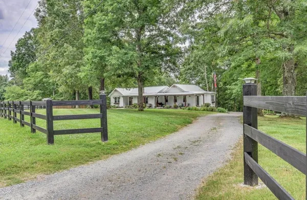 $725,000 | 7120 Wallace Road, Fairview, TN 37062