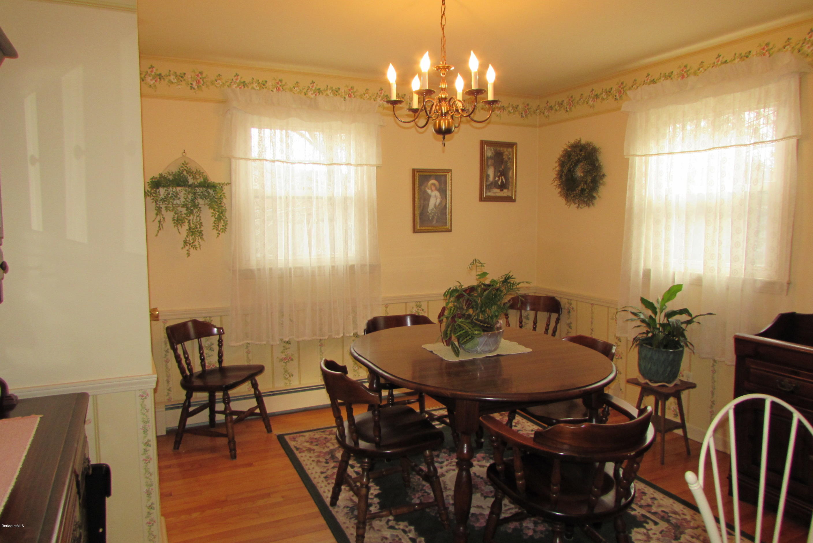 30 Golden Hill Road Lenox, MA 01242 - Photo 6 of 22 Dining Room